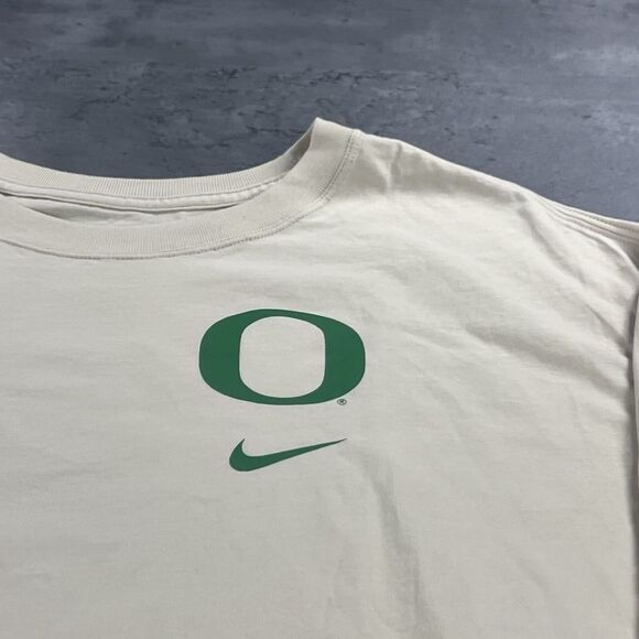 Nike Oregon Ducks Cropped Long-Sleeve T Shirt Women XL New Khaki‎ Beige Tan - Picture 4 of 11